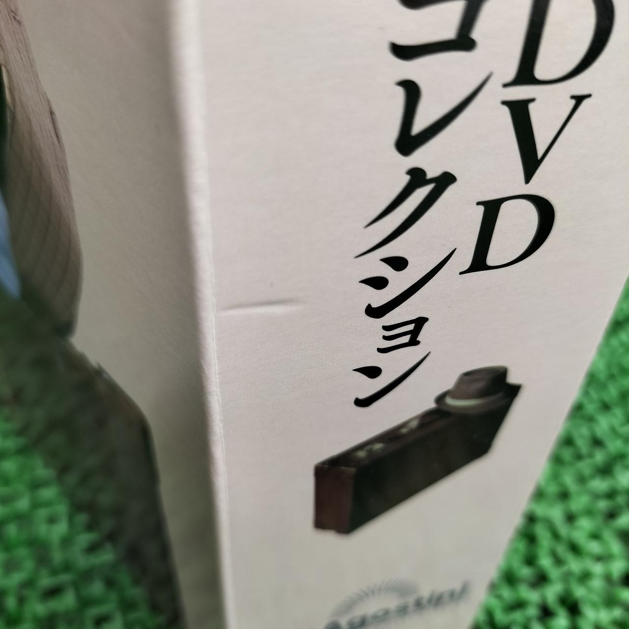 DVDフォルダーにキズあり