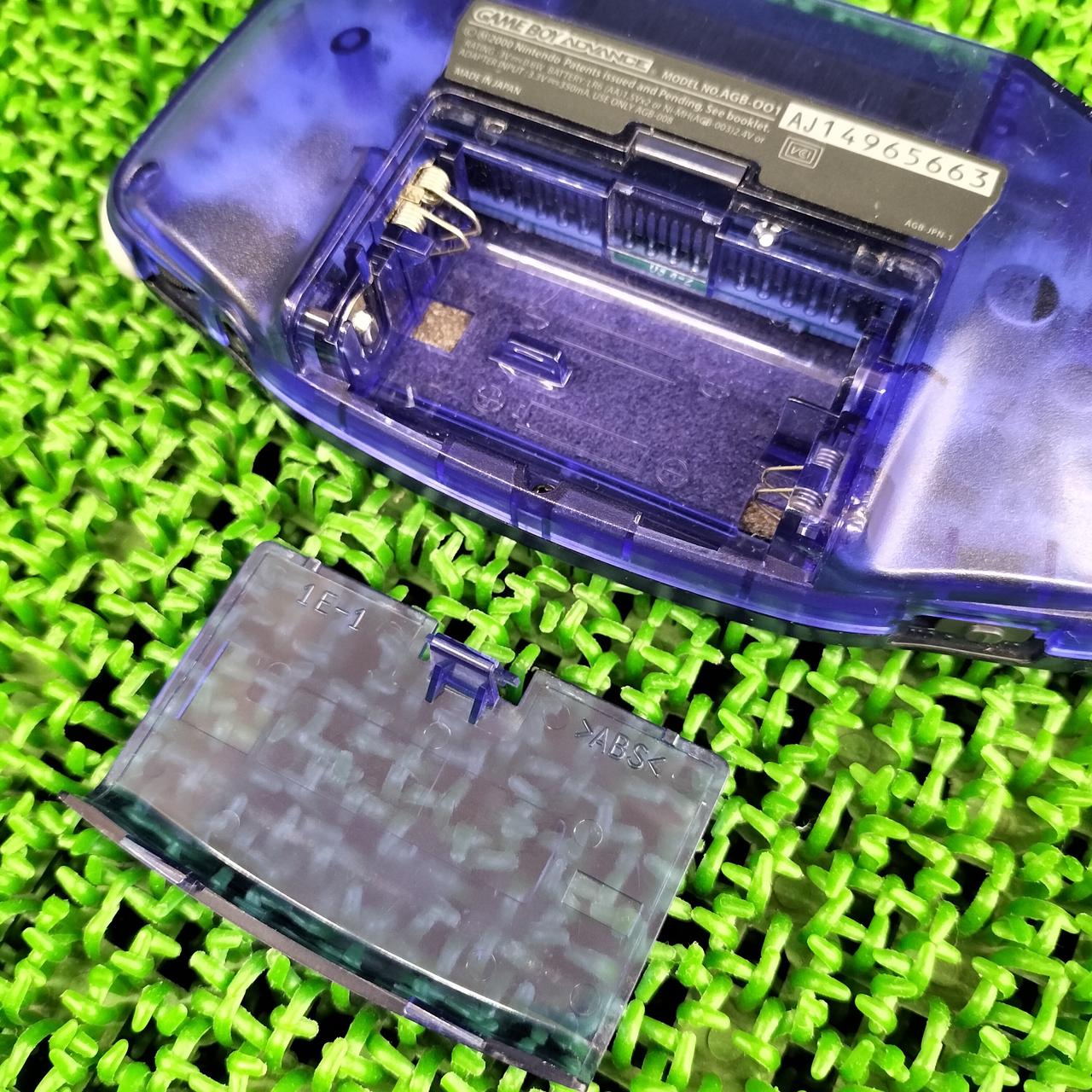 電池蓋のツメが緩いです