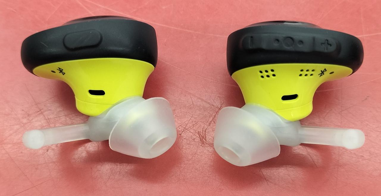 BOSE ワイヤレスイヤホン イエロー/ネイビー　ジャンク ジャンク BoseSoundSport Free イヤホン ネイビー/シトロン