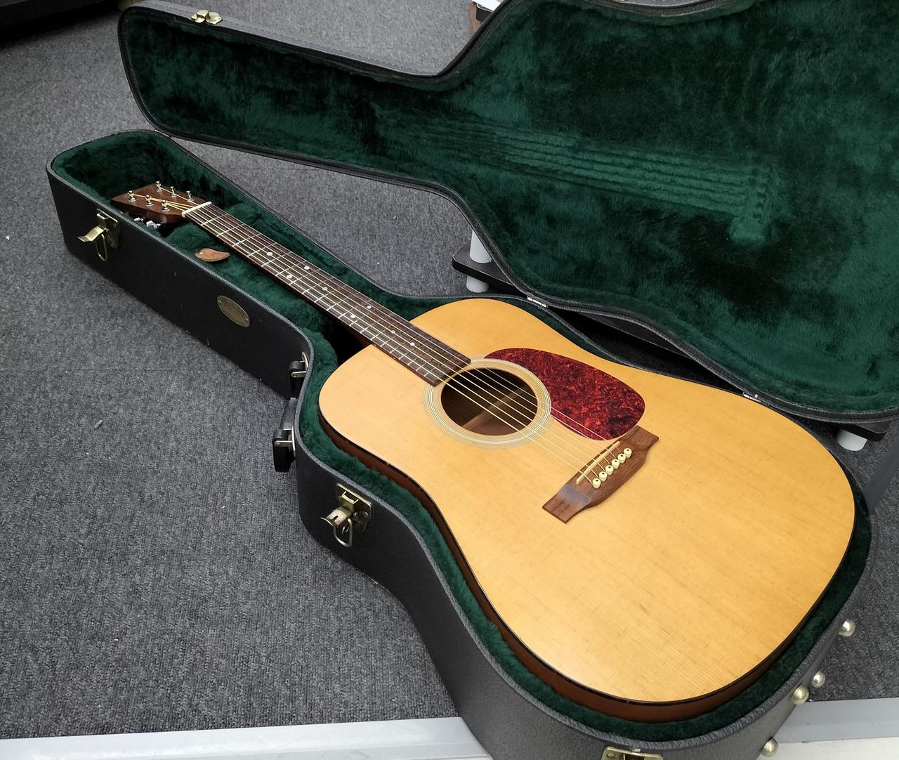 Martinのエレキギター 71aETfCffoL._UF350,350_QL50_.jpg