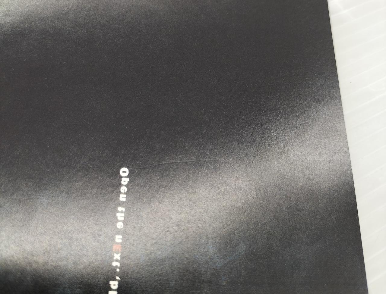 取説に傷跡のような箇所があります