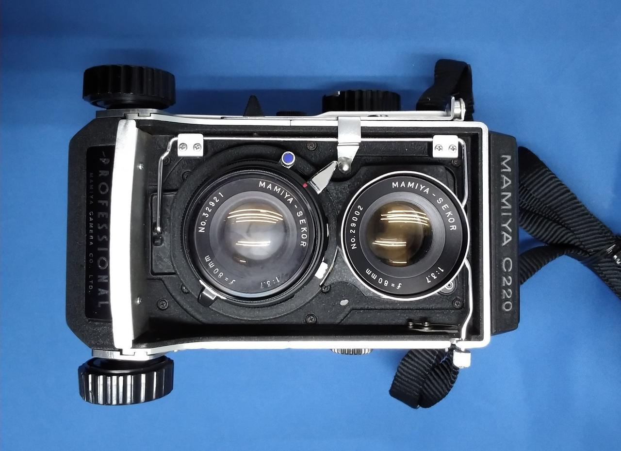 MAMIYA 2眼レフカメラ　アンティーク 唯一の」レンズ交換式二眼レフシリーズの到達点サンライズカメラ