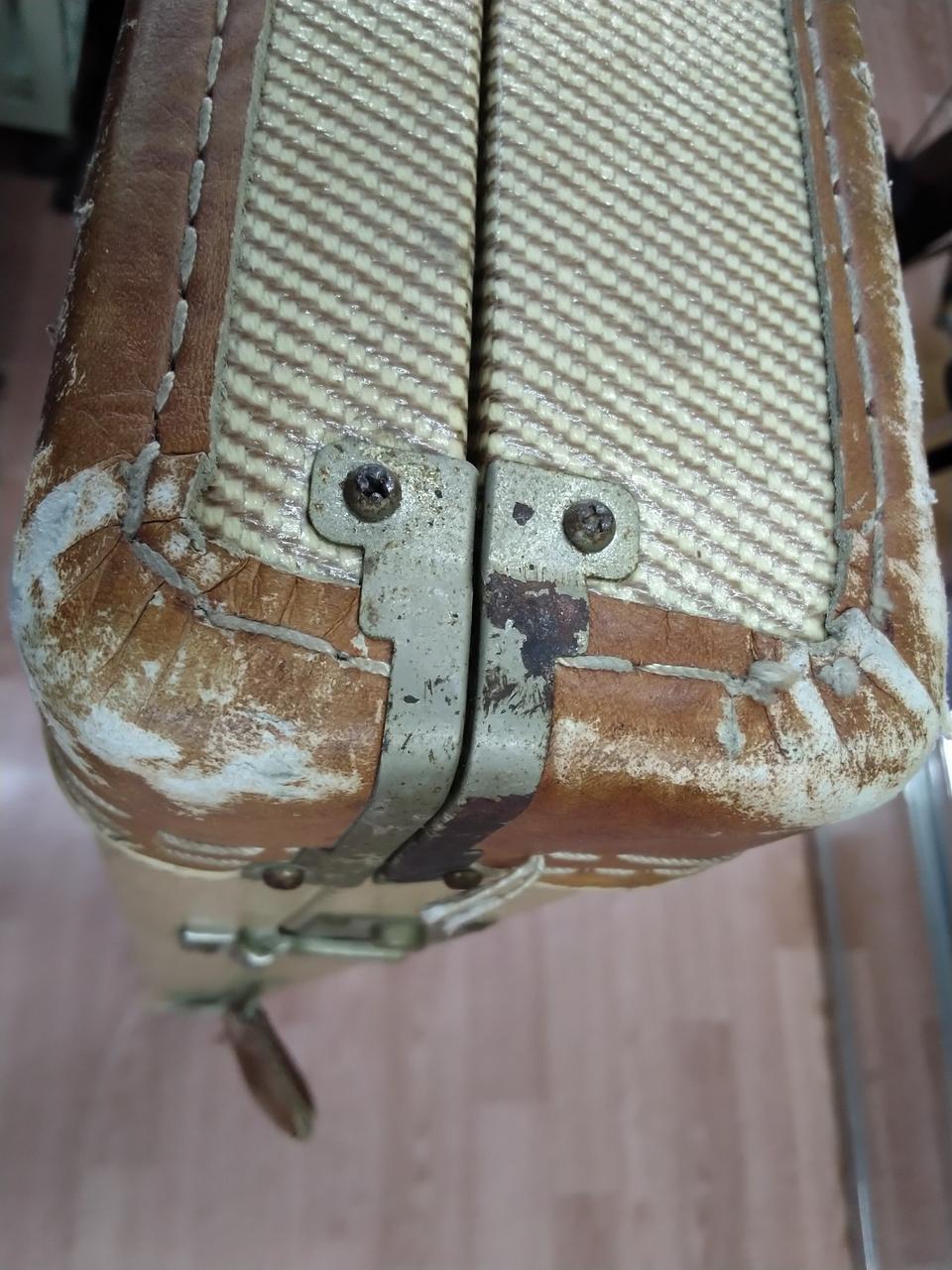 ほつれ、ダメージ有