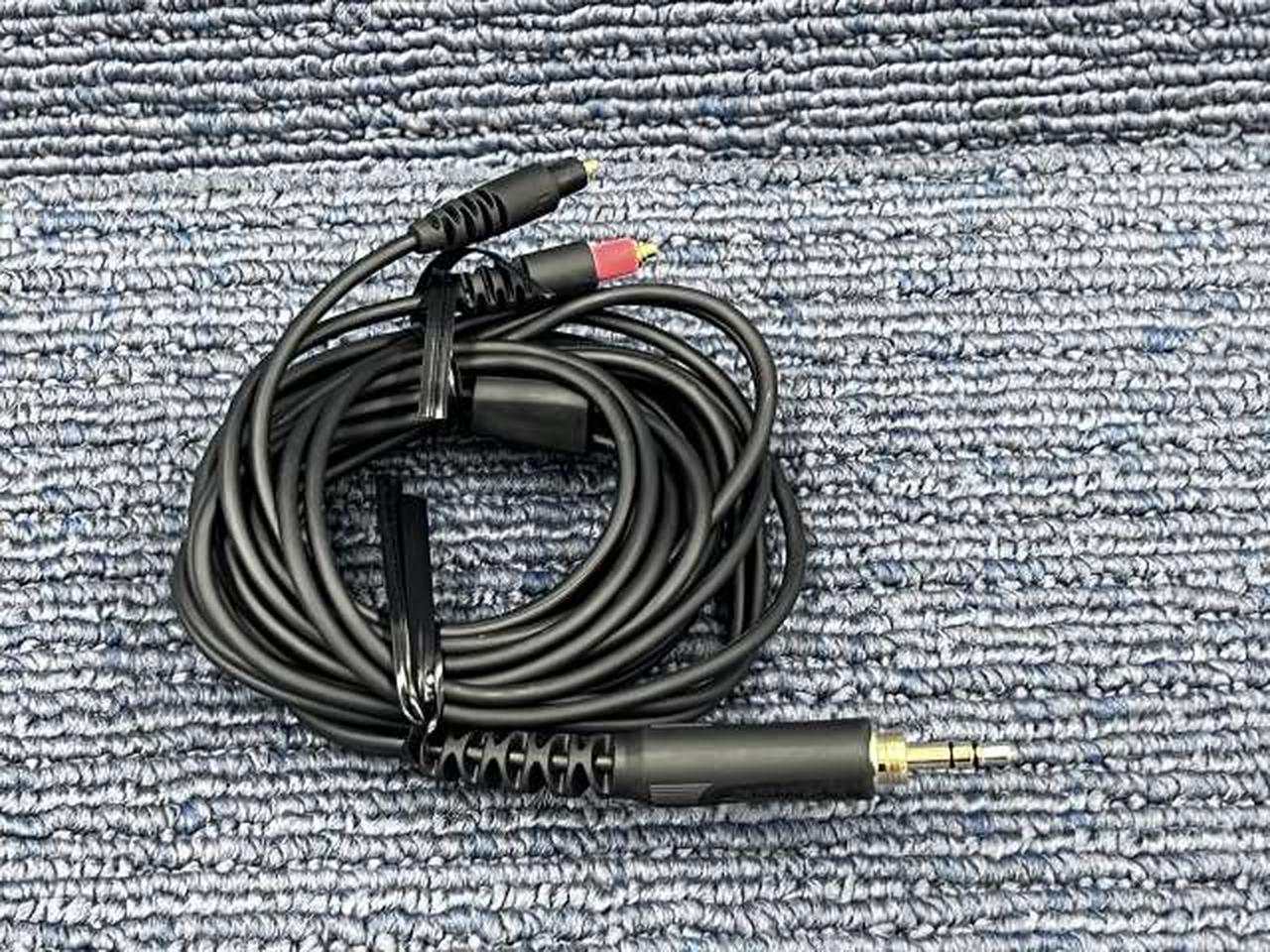 チェック用に付属しております。