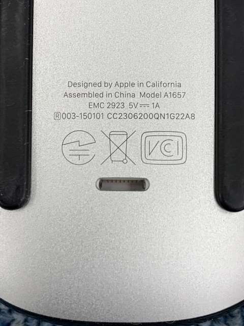 Lightning端子です。