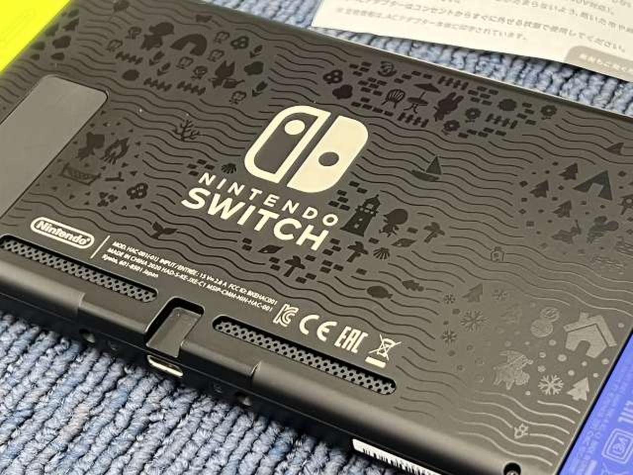 本体にはテカリ等は見られません。