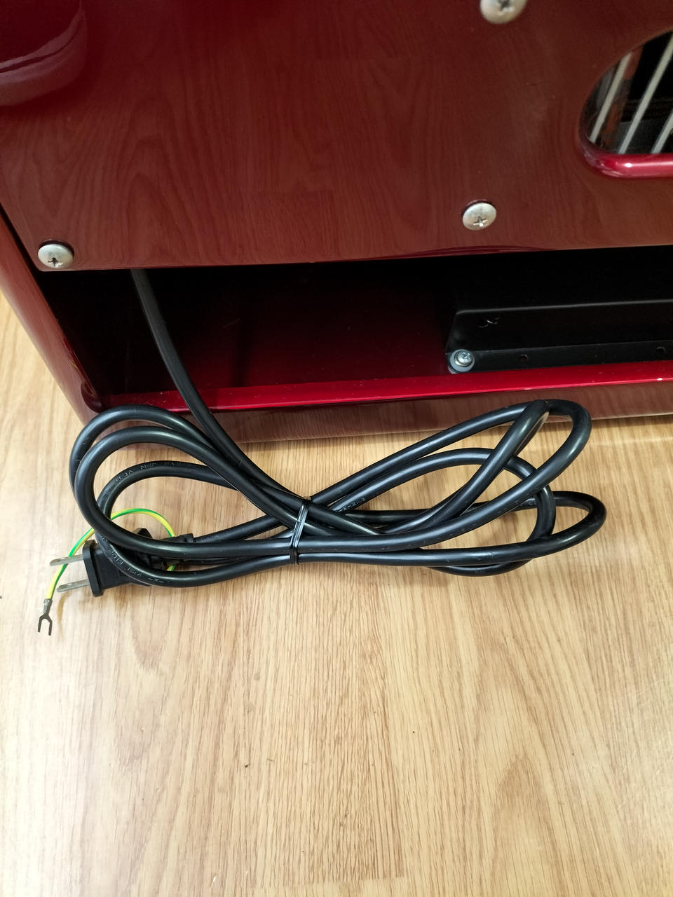 電源コードです