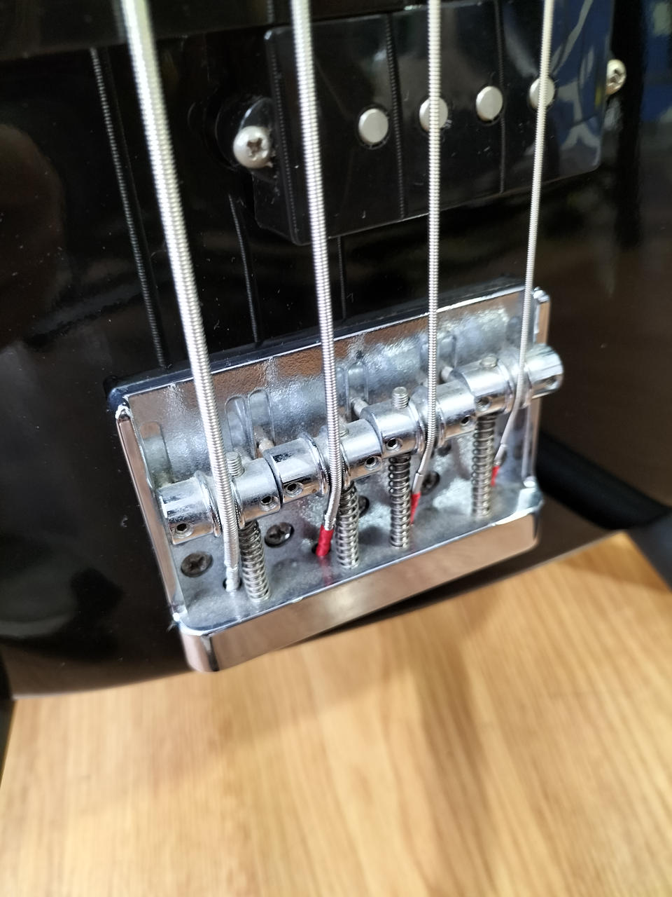 ブリッジにキズ・汚れあり