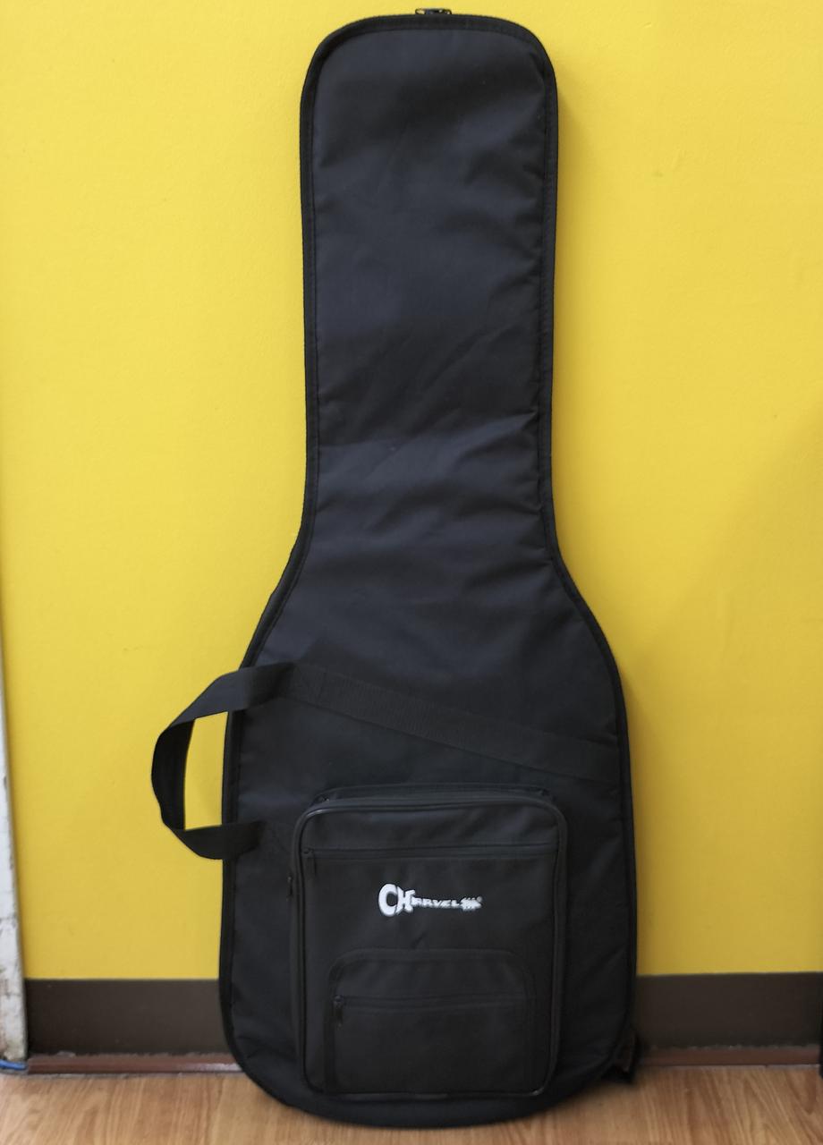 付属品のソフトケースです。