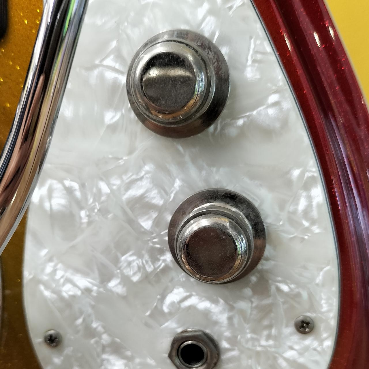 金属パーツに劣化があります。