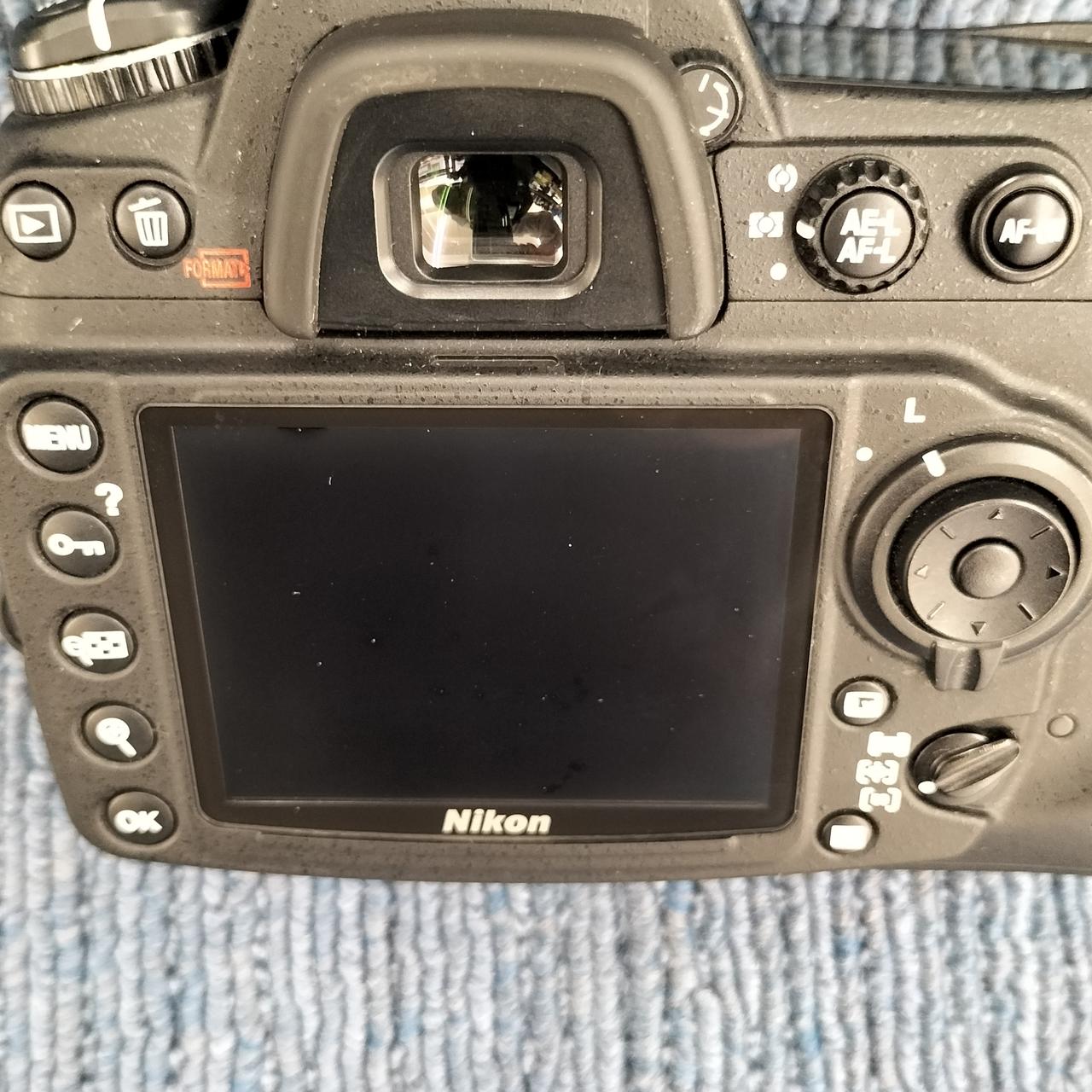 画面の周り白に変色してます。