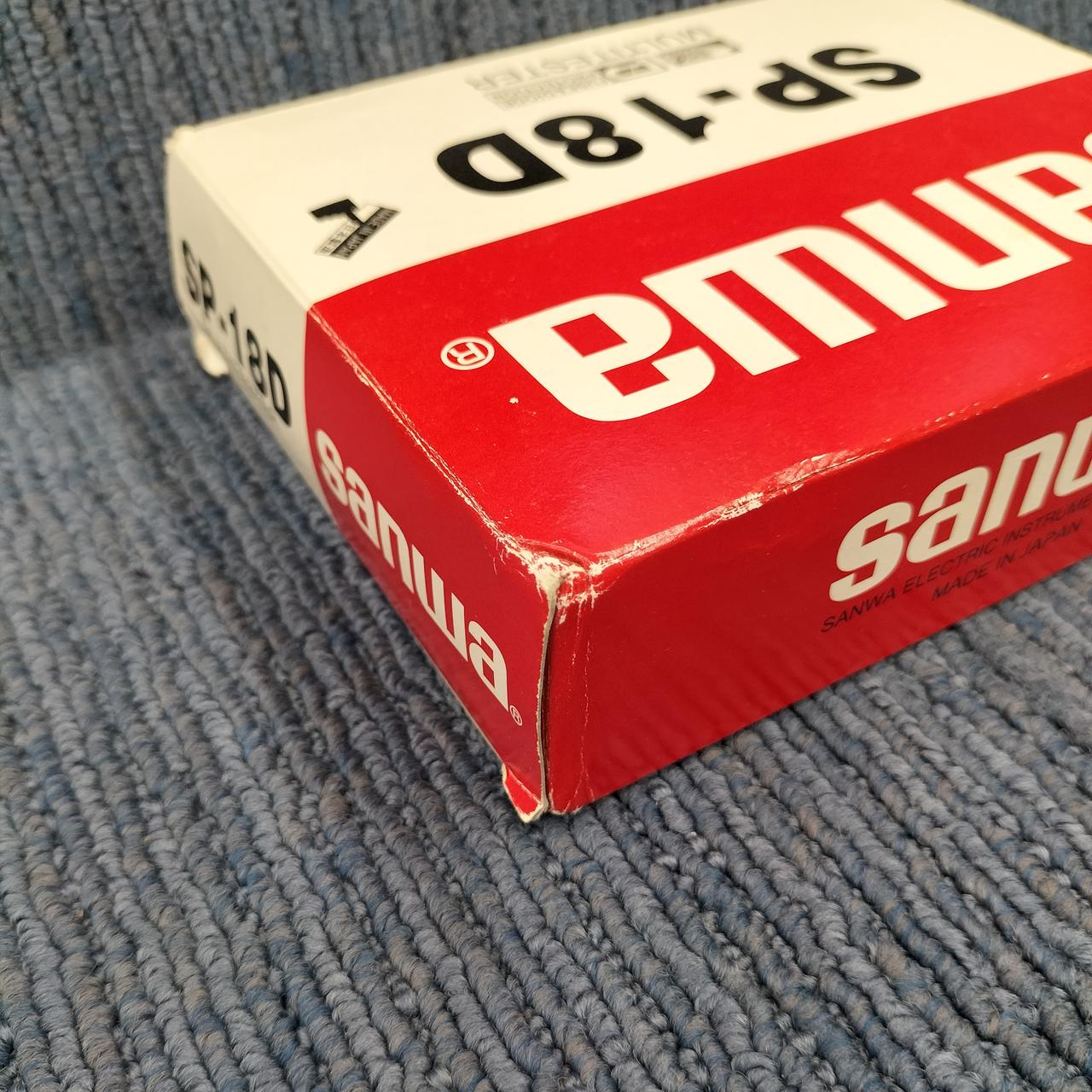 箱ダメージあります。