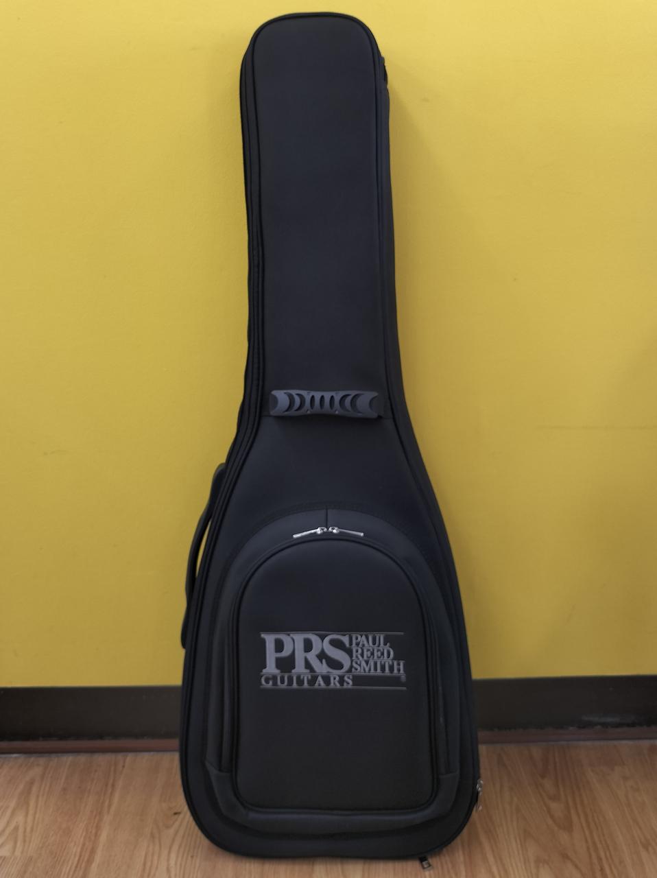 付属品のGIGバッグです