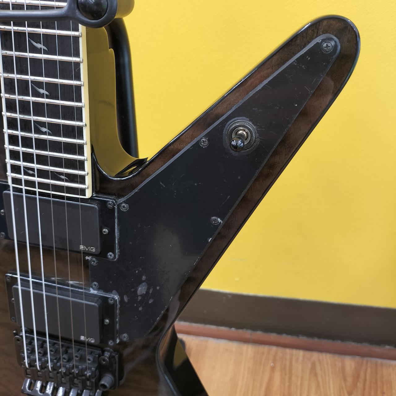 フィルムの剥がれ、気泡が見られます