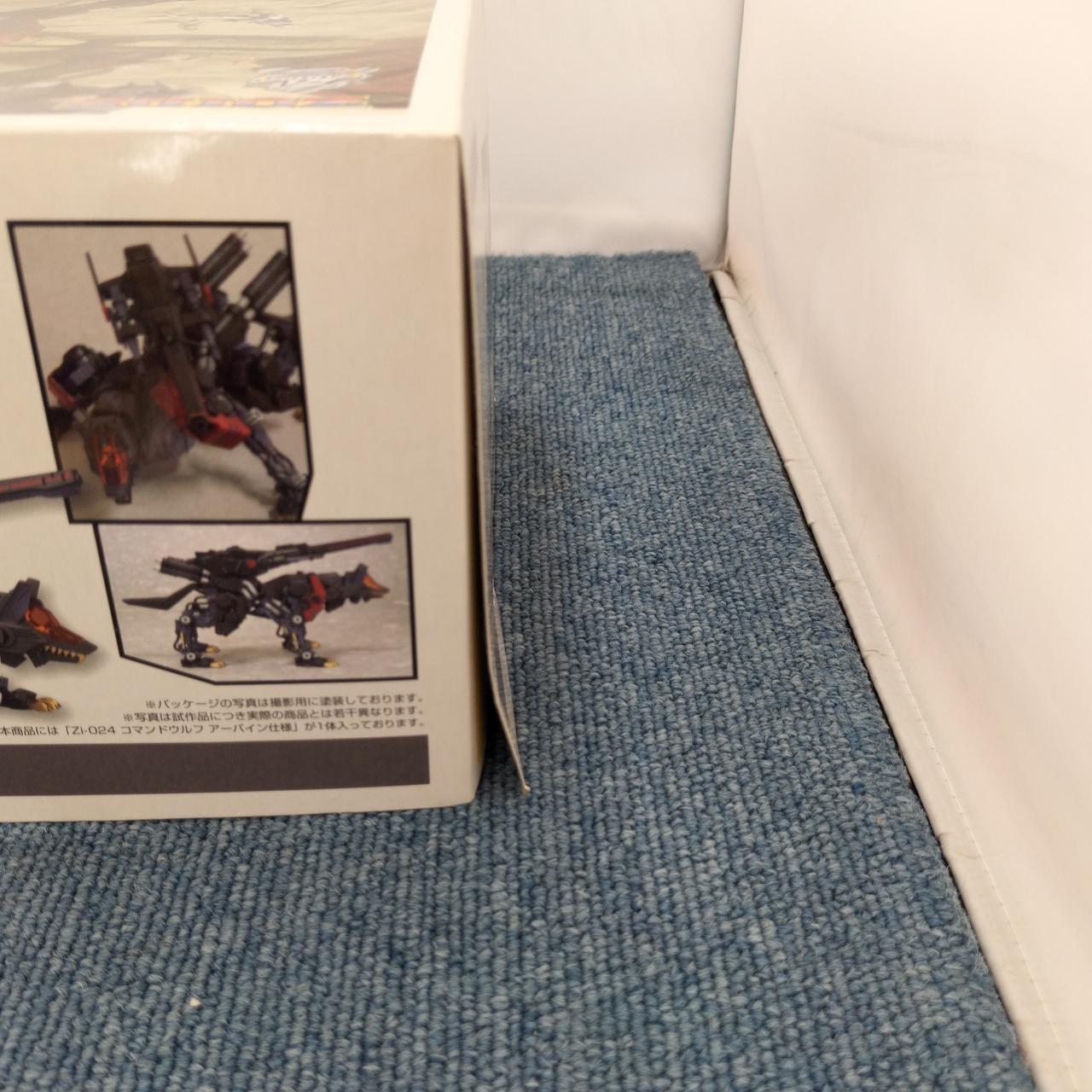 若干めくれています。