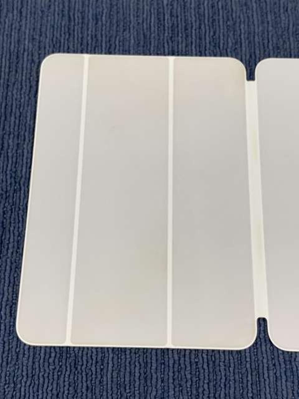 内側に変色見られます。