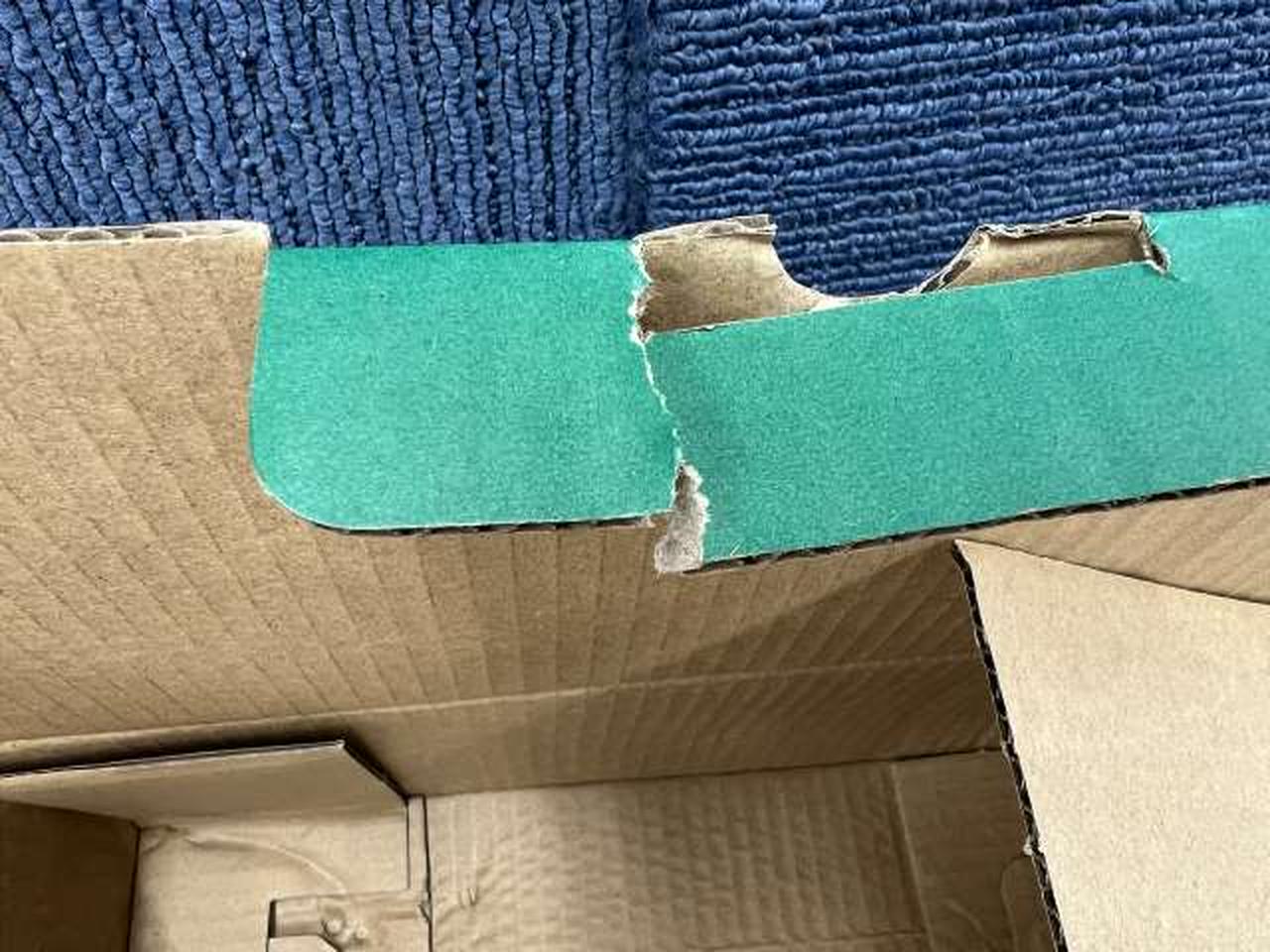 破れあります。