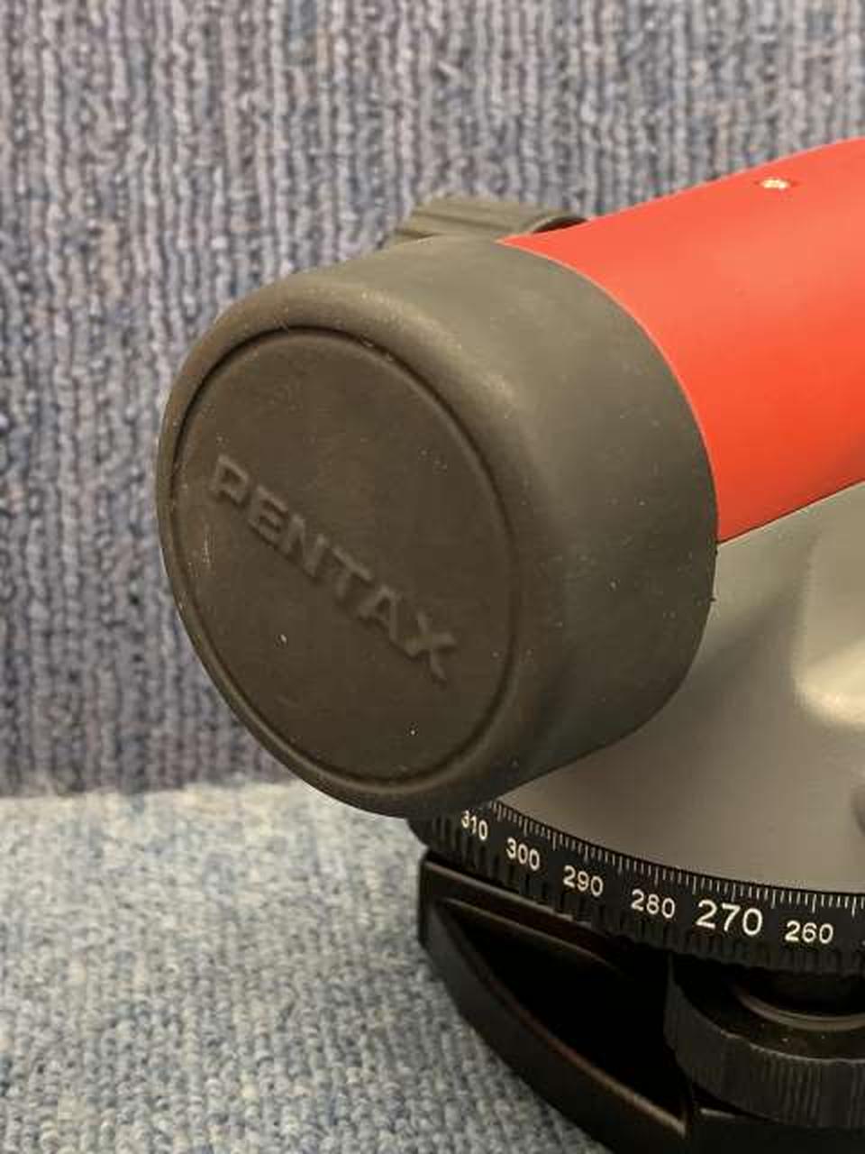 キャップに使用感見られます。