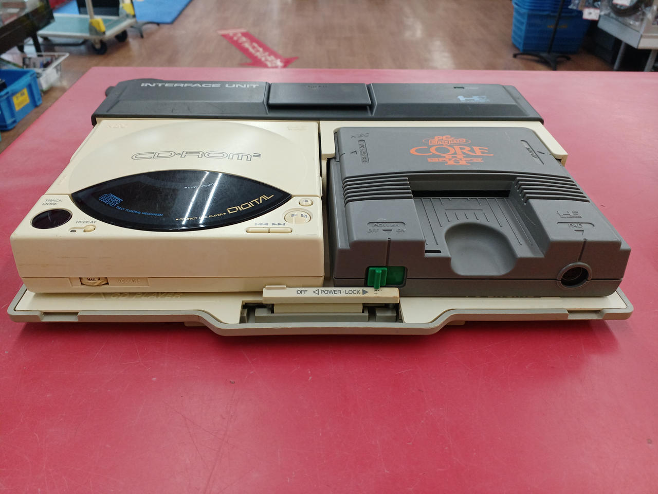 NEC - 中古PCエンジンCDROMソフト3枚セット ☆希少☆レア☆コブラ1，2、イース Yahoo!オークション -「cobra」(PCエンジン) (NEC)の落札相場