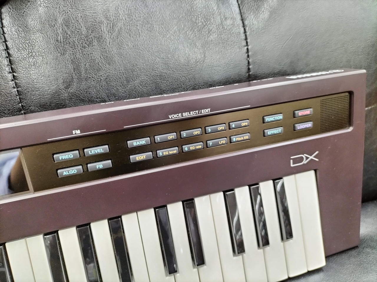 YAMAHA reface dx 未使用品 YAMAHA reface DX シンセサイザー 37鍵盤モバイルシンセサイザー