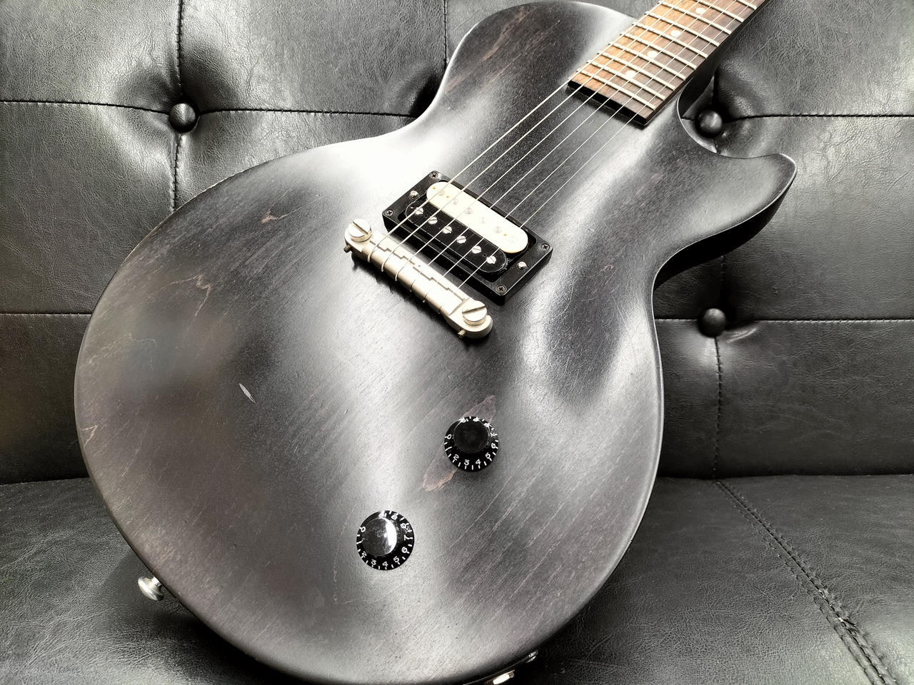 ギター Gibson USA Les Paul CM 2016 Gibson 2016 Les Paul CM T - YouTube