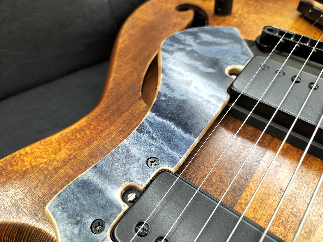 ギター nishi Music Man / KID Limited AXIS Trans Red Quilted Maple Top M