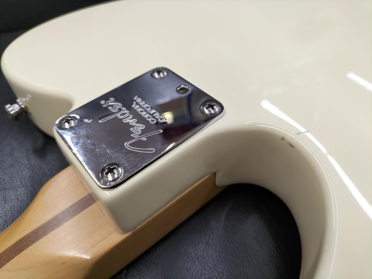 美品、Fender MEXICO Player 70th プロ調整済み Fender MEX 70th Anniversary Player Stratocaster (Nebula Noir