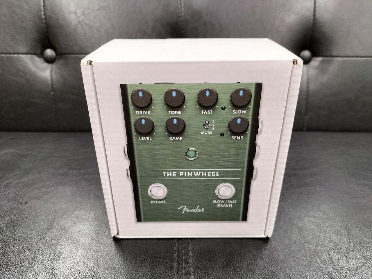 （美品）FENDER The Pinwheel エフェクター Amazon.com: Fender The Pinwheel Rotary Speaker Emulator