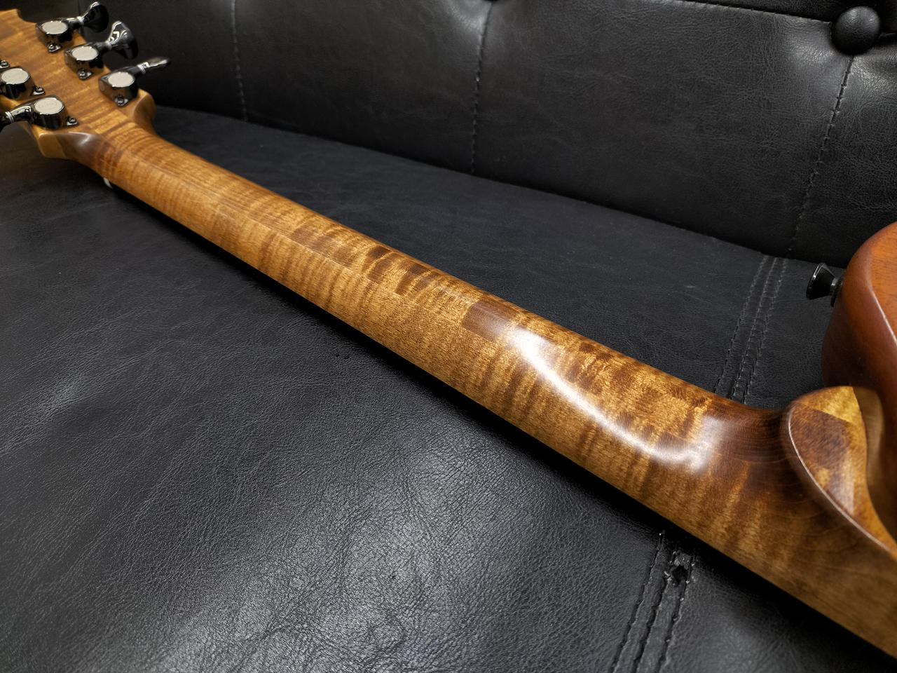 ギター nishi Nishgaki Guitars (Style-N Nishgaki Guitars) Arcus Thinbody Archtop