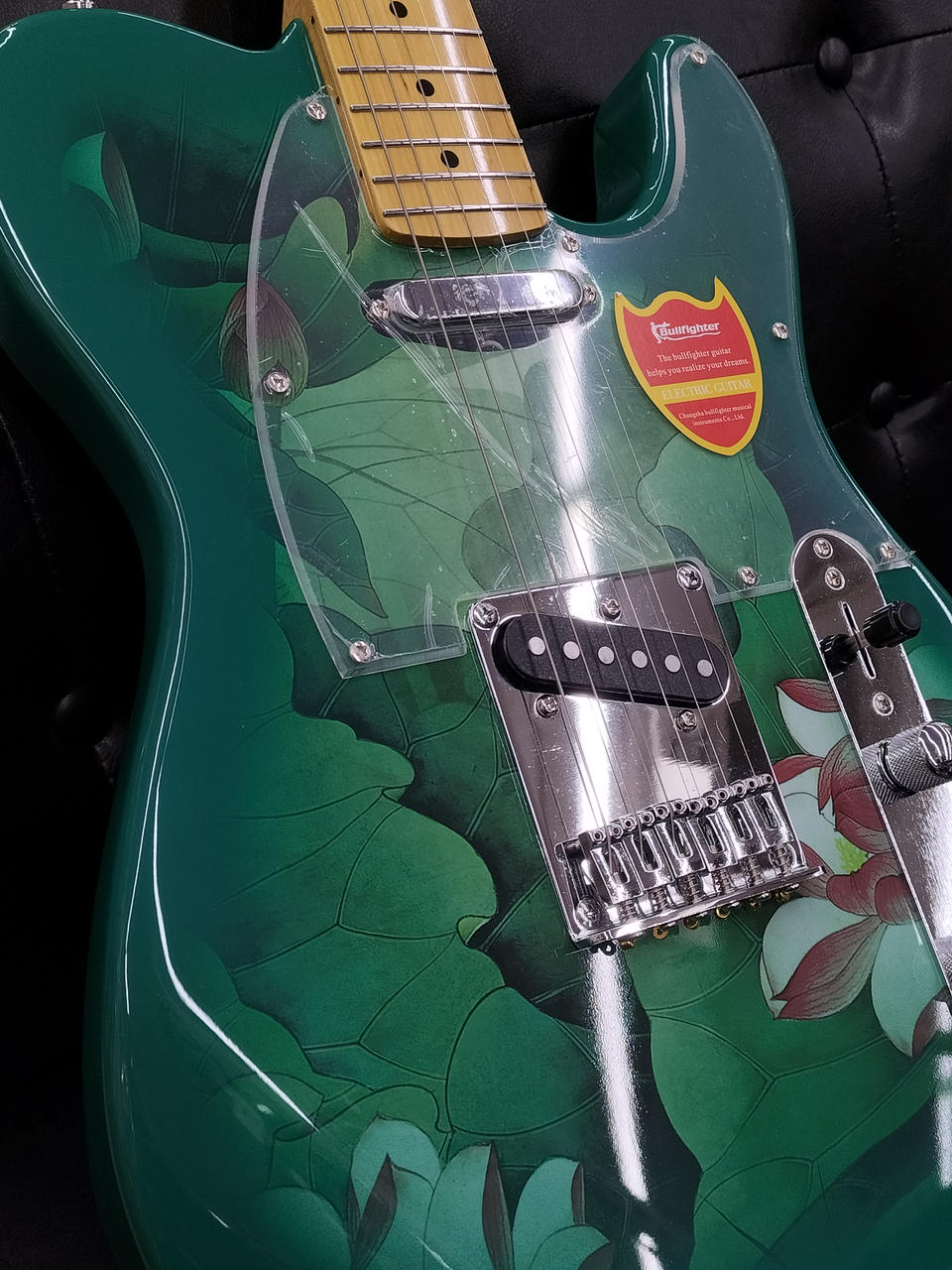 ☆Bullfighter 34インチエレキギターD120-R ＋おまけ　中古美品 ☆Bullfighter 34インチエレキギターD120-R ＋おまけ 中古美品