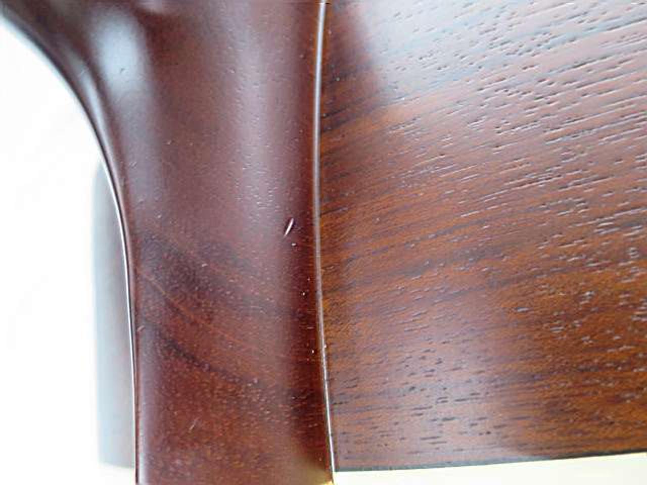 小さな打痕あり