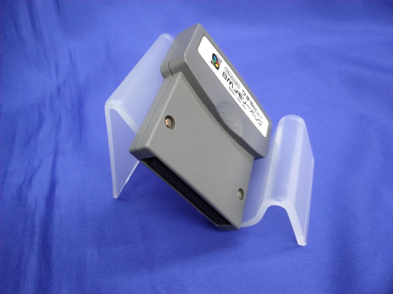 メモリーパックに軽微なヨゴレあり