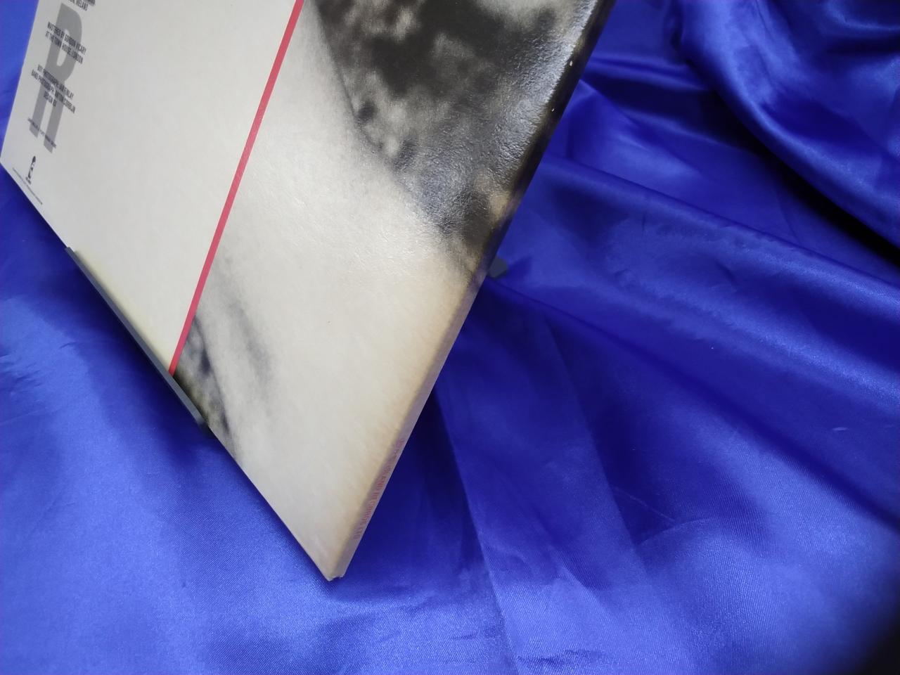 ジャケットに軽微なヨゴレ、ヤケあり