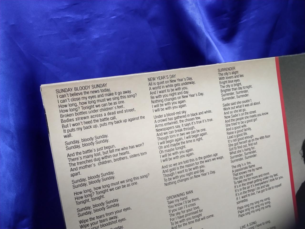 ジャケットに軽微なヨゴレ、ヤケあり