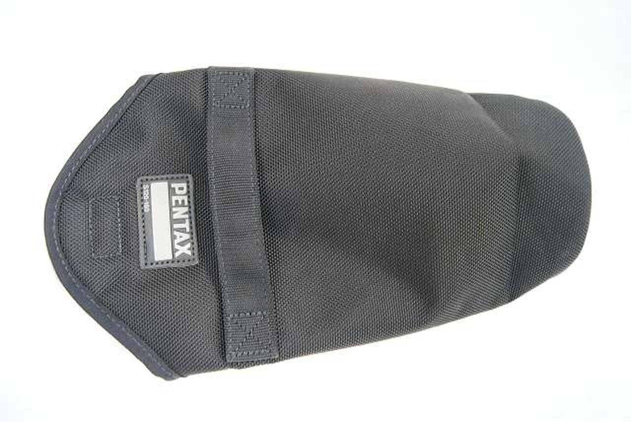 フロント・リアキャップ、ソフトケース付属