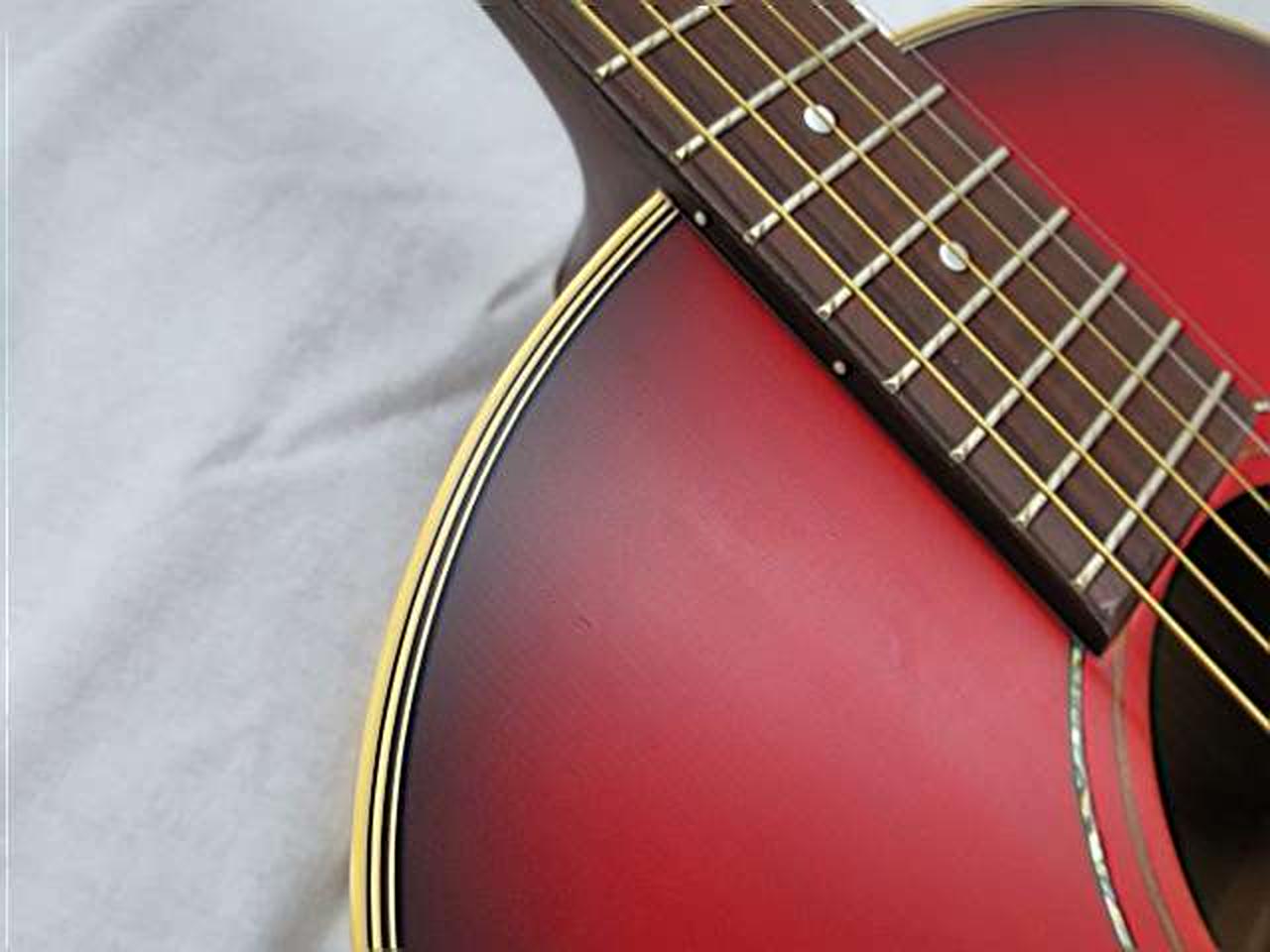 小さな打痕あり