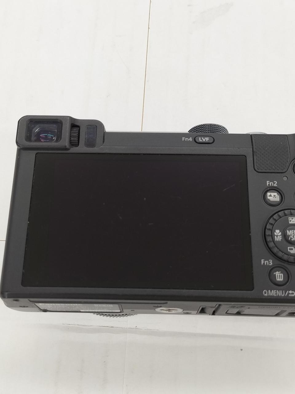 液晶キズあり