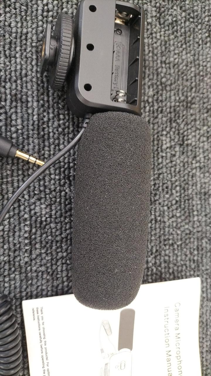 マイクの電池カバー 欠品