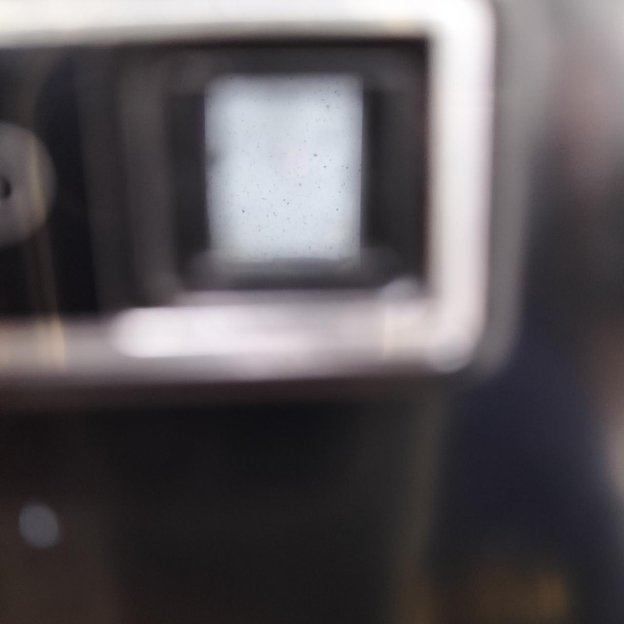 ファインダー内チリホコリあり