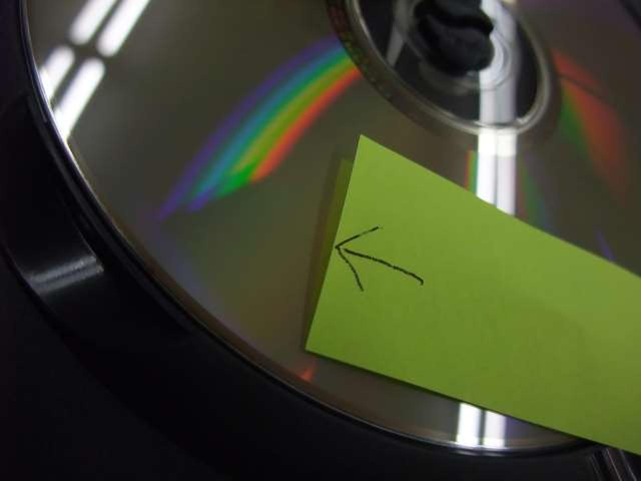 ディスク、再生に問題の無いキズあり