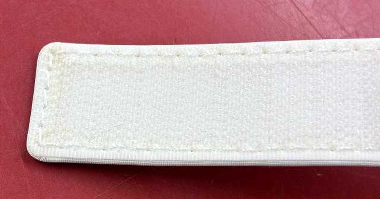 先端若干変色あり