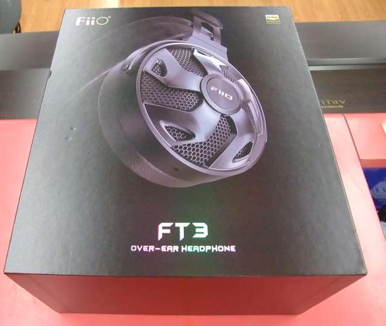 箱少し傷みあり