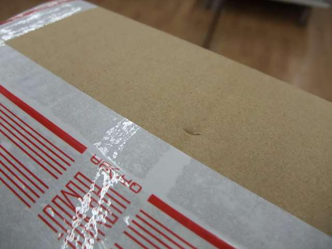 箱、キズあり