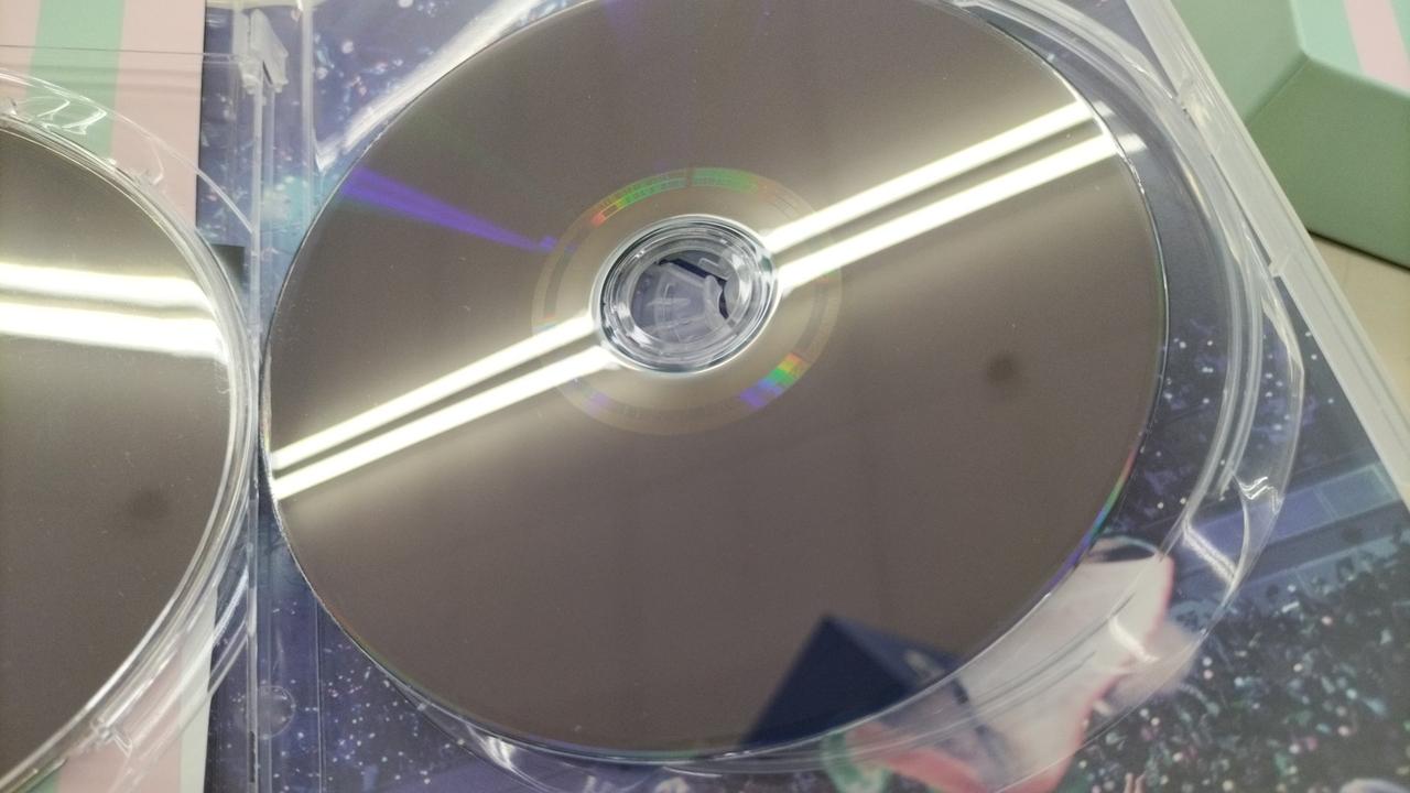 西野カナ ボール hq720.jpg?sqp=-