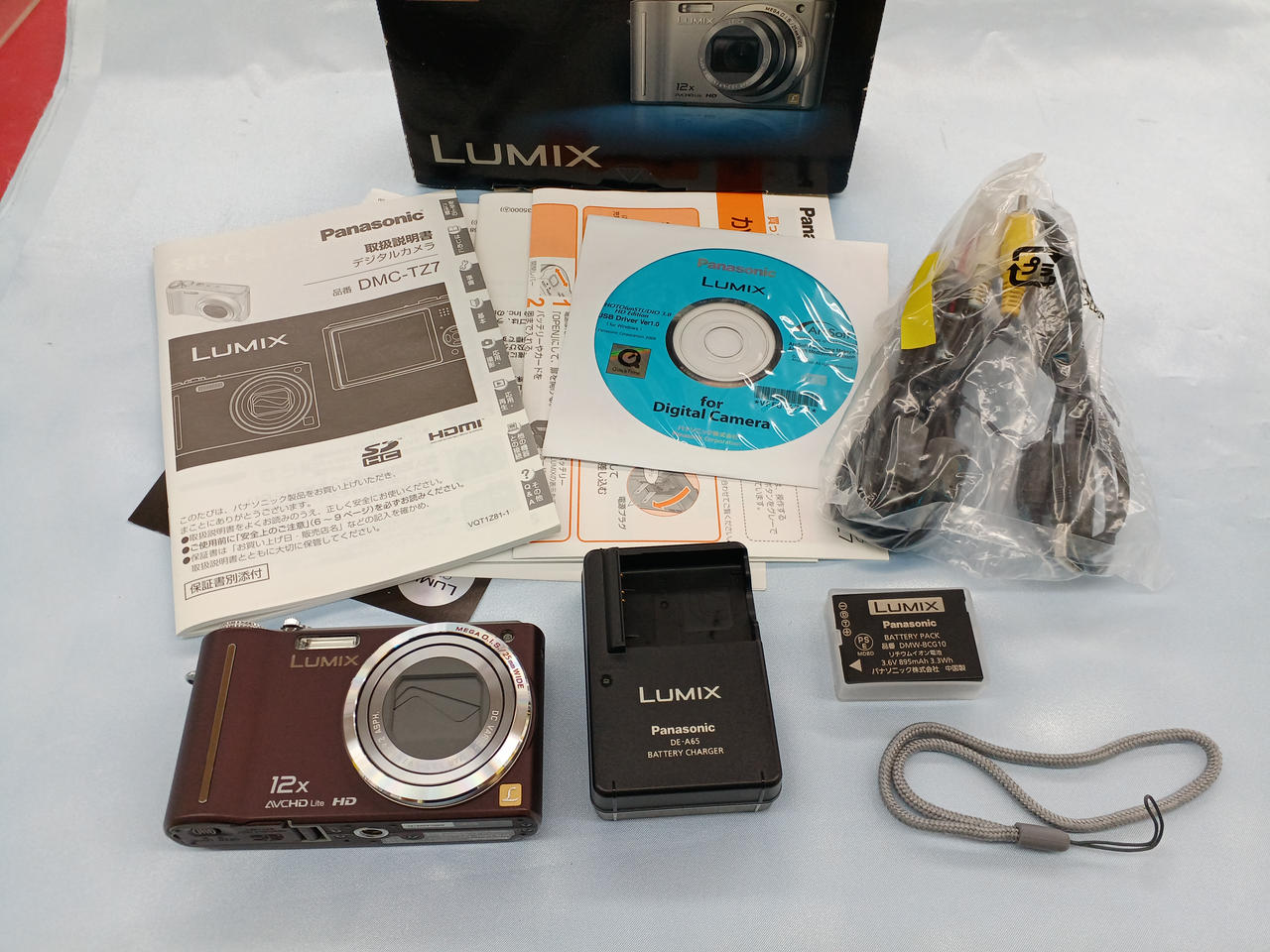【美品】Panasonic LUMIX DMC-TZ7 シルバー　動作確認済 概要 デジタルカメラ DMC-TZ7 | LUMIX（ルミックス） ミラーレス