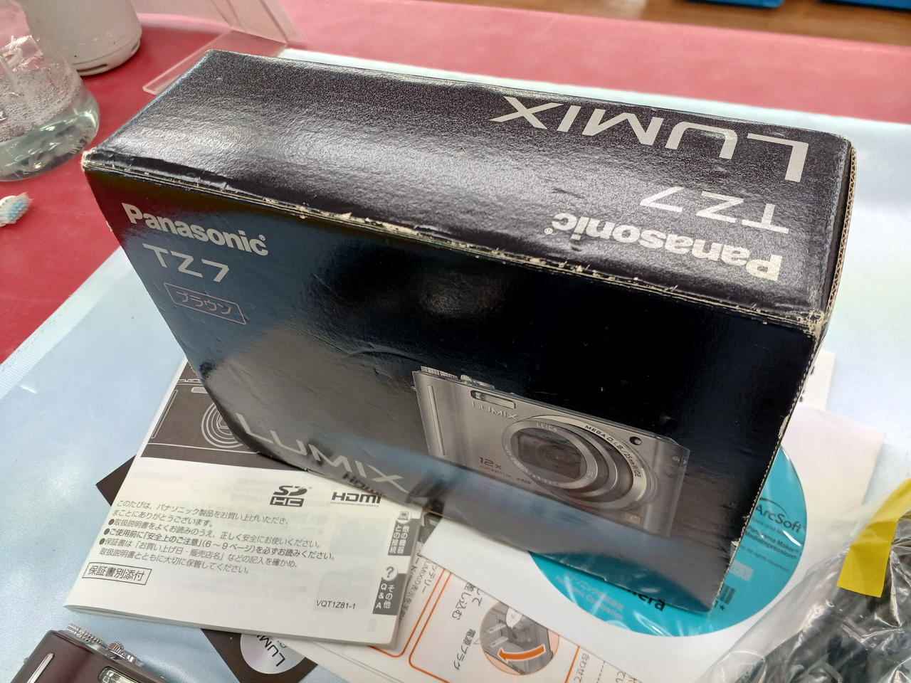 デジタルカメラ　Panasonic　DMC-TZ7 詳細情報 デジタルカメラ DMC-TZ7-R | LUMIX（ルミックス