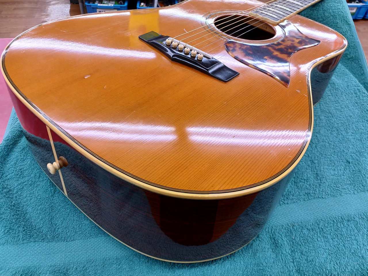 Yamaha N1000アコースティックギター （純正ハードケース付