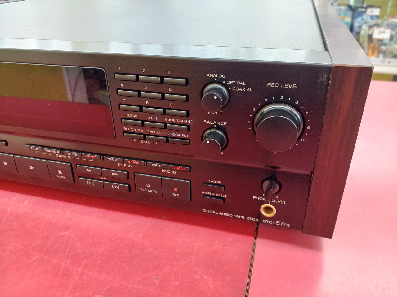 【ジャンク品】 SONY DAT デッキ DTC-57ES ソニー(SONY)|DATデッキ(デジタルオーディオテープデッキ