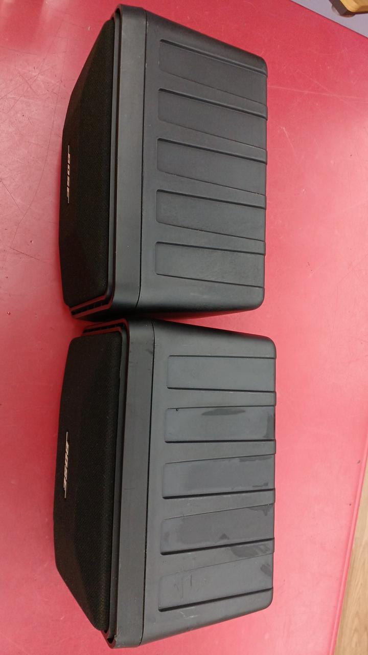 キズ・ヨゴレは全体的にあります