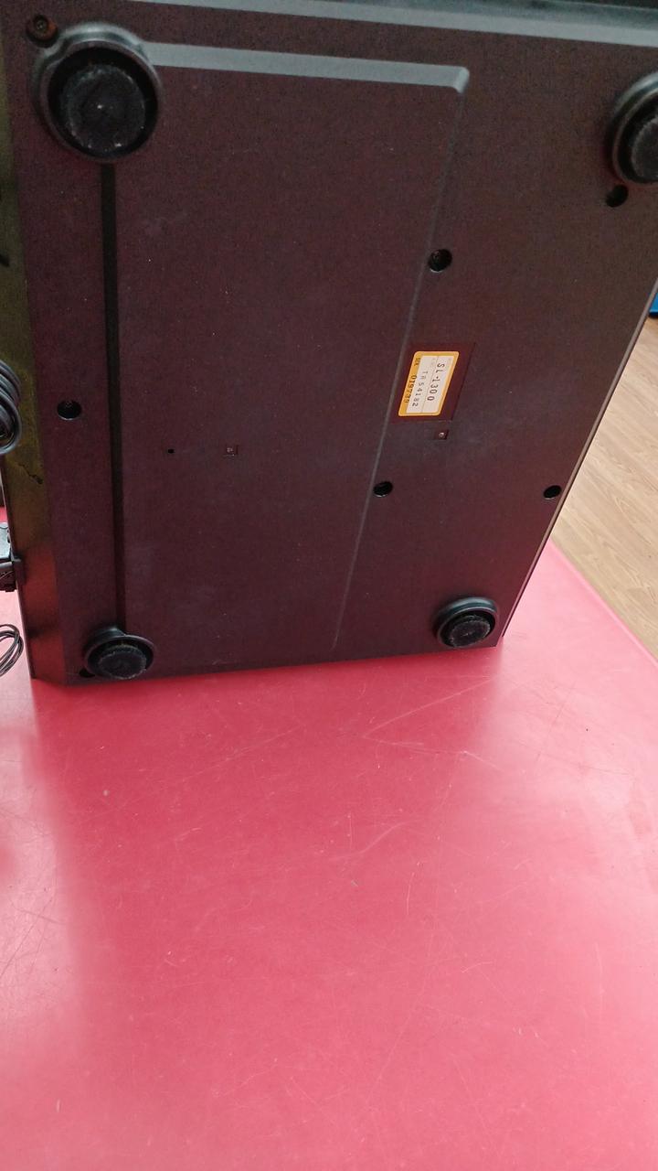 脚は
こんな感じです。